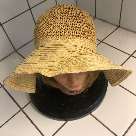 Women's George 1 size - Sun hat for those days on the beach or in the sun- used. - Picture 2 of 8
